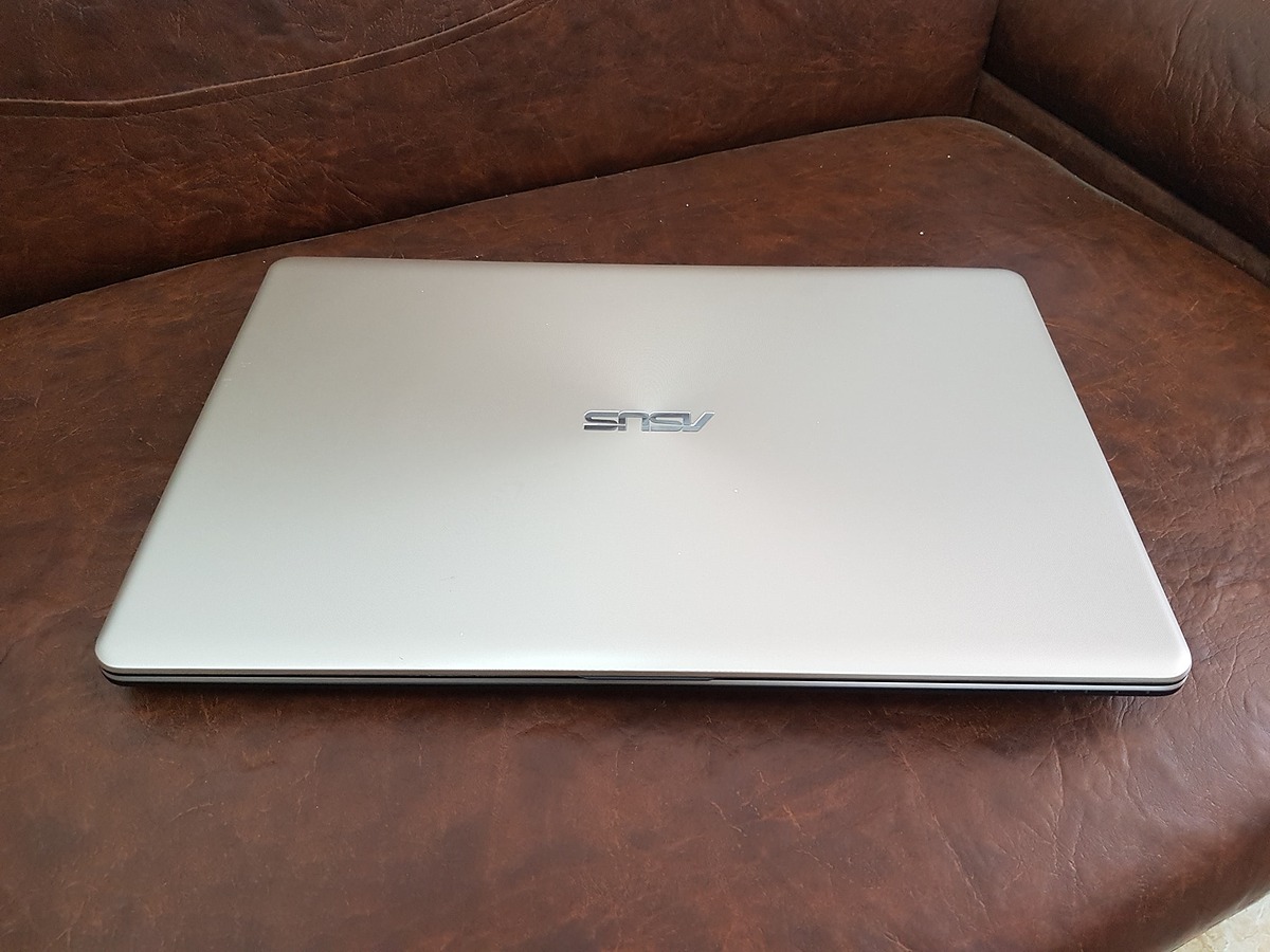 Ноут авито. Асус x542u. ASUS VIVOBOOK x542u. Ноут ASUS VIVOBOOK x542u. Белый асус а15.