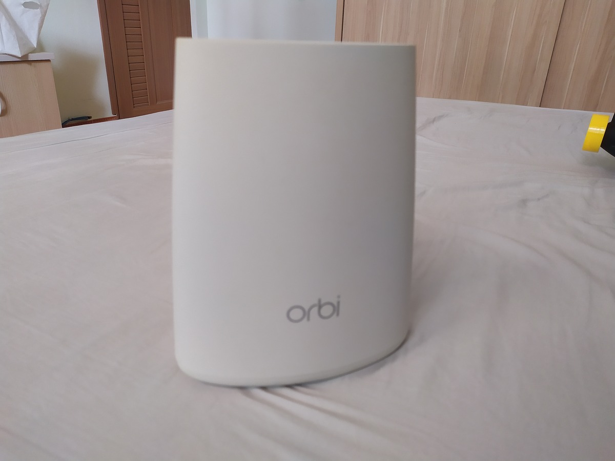 đánh giá Review nhẹ router Netgear Orbi RBR40 AC220 VOZ